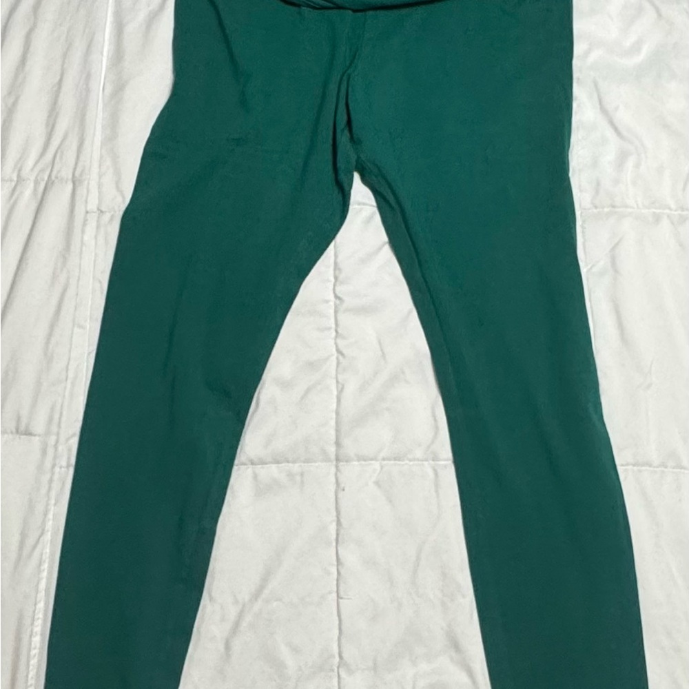 PINK Victoria's Secret Green Leggings for Everyday Comfort